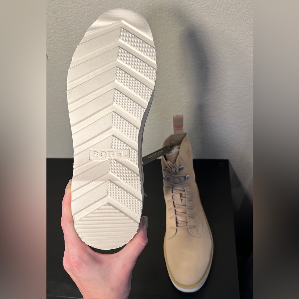 SOREL | NWT Hi-Line Lace Boot - Size 9.5 - Waterproof Ceramic Chalk Tan Cream - Picture 4 of 16